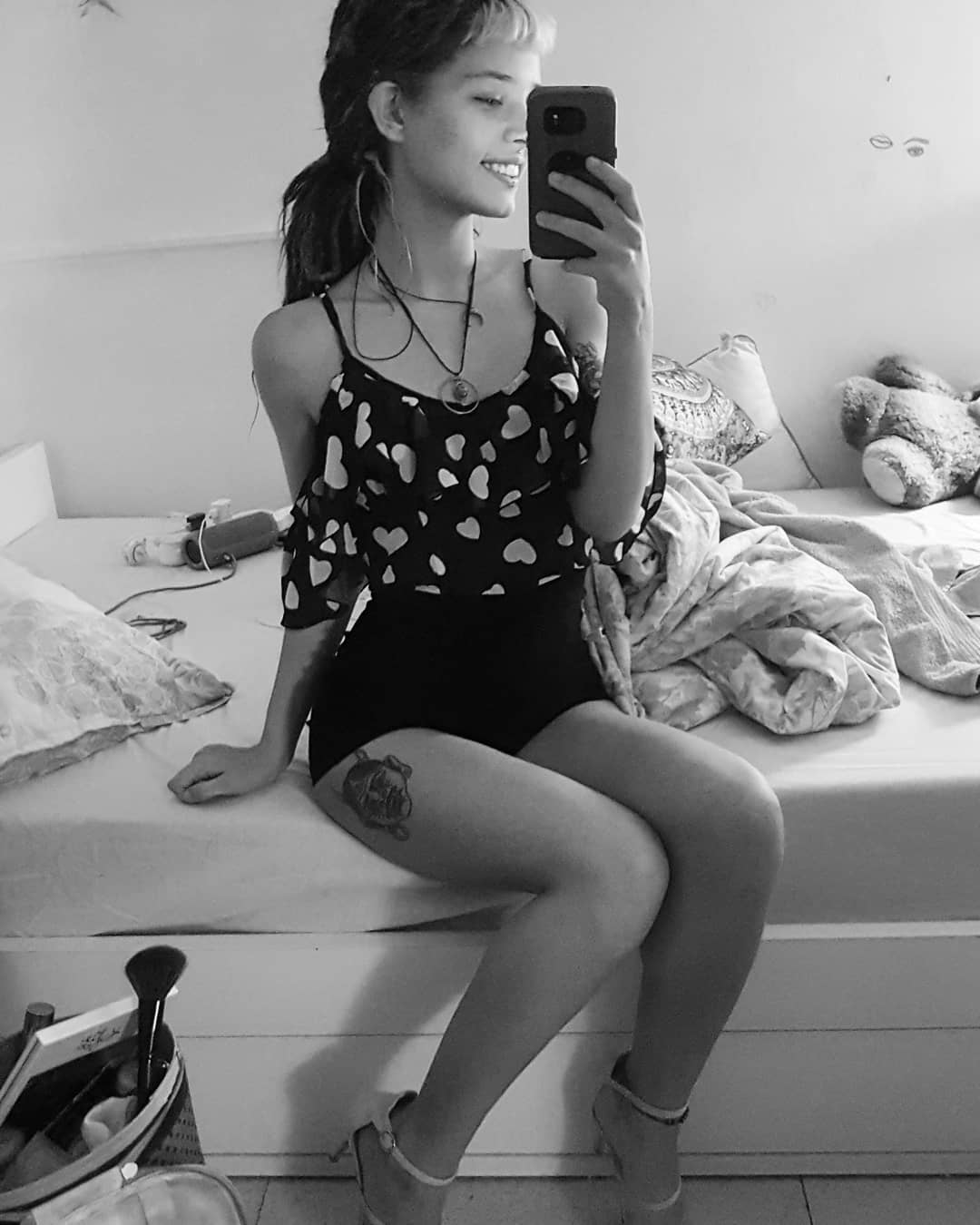 ronyida_ instagram image archive image