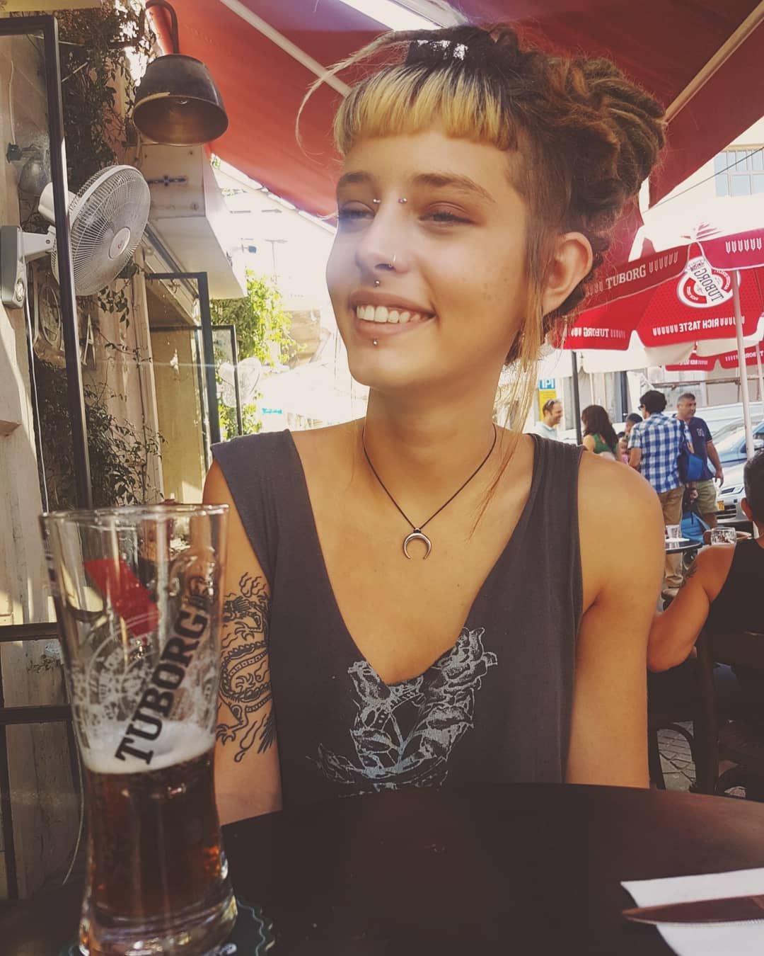 ronyida_ instagram image archive image