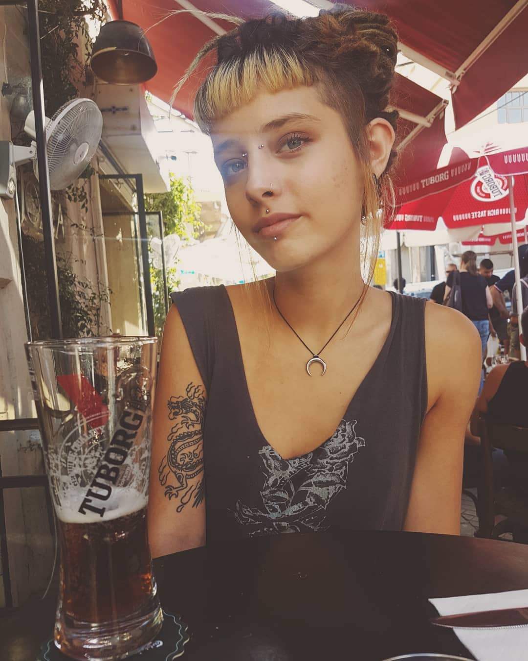 ronyida_ instagram image archive image