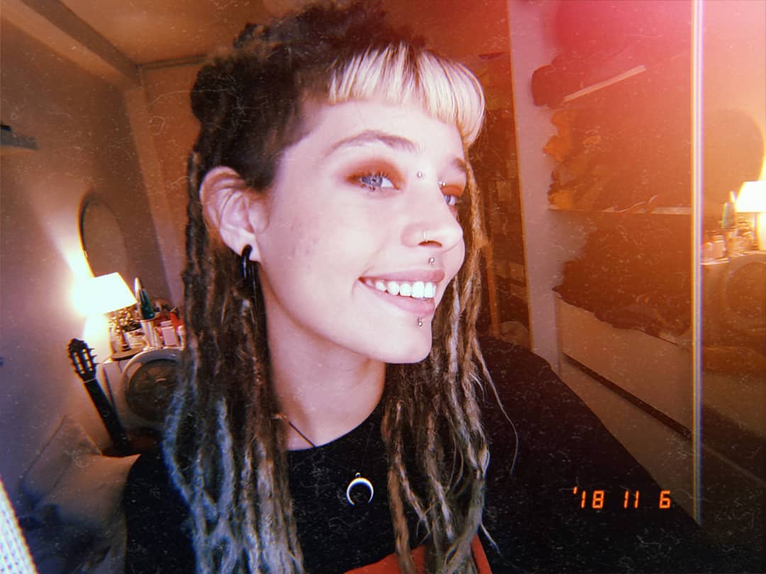 ronyida_ instagram image archive image