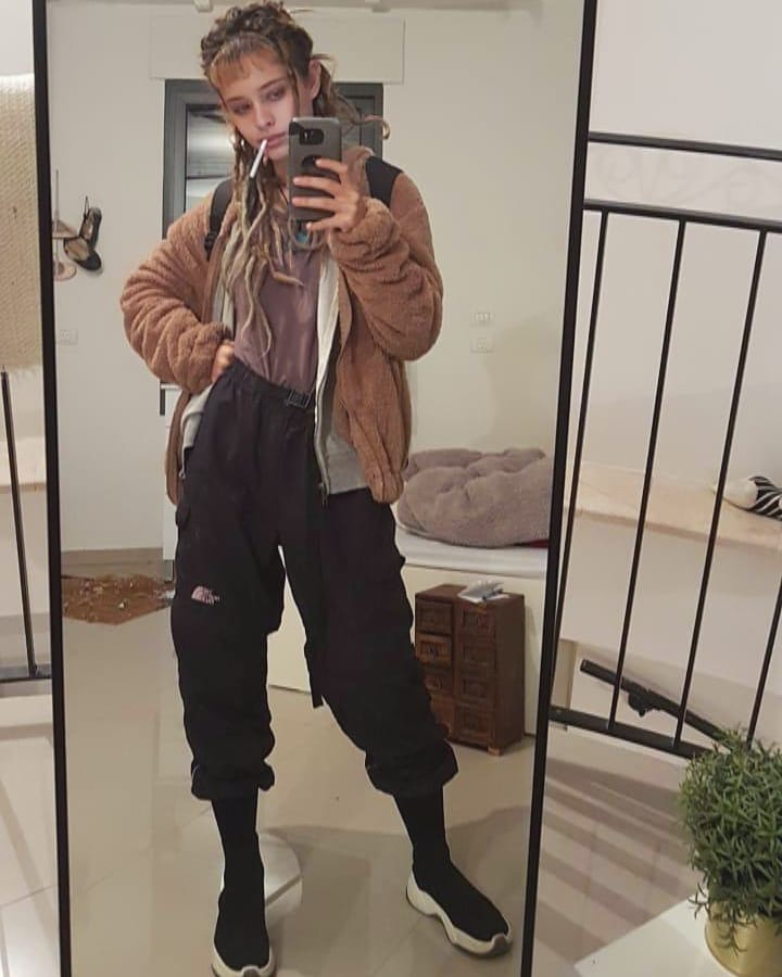 ronyida_ instagram image archive image