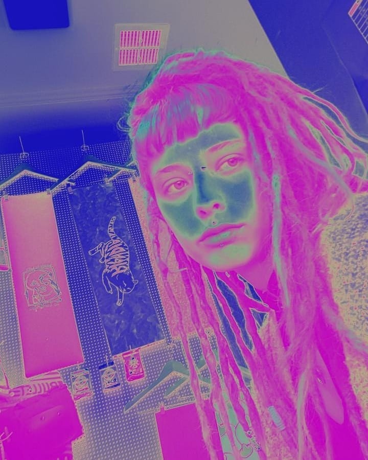 ronyida_ instagram image archive image