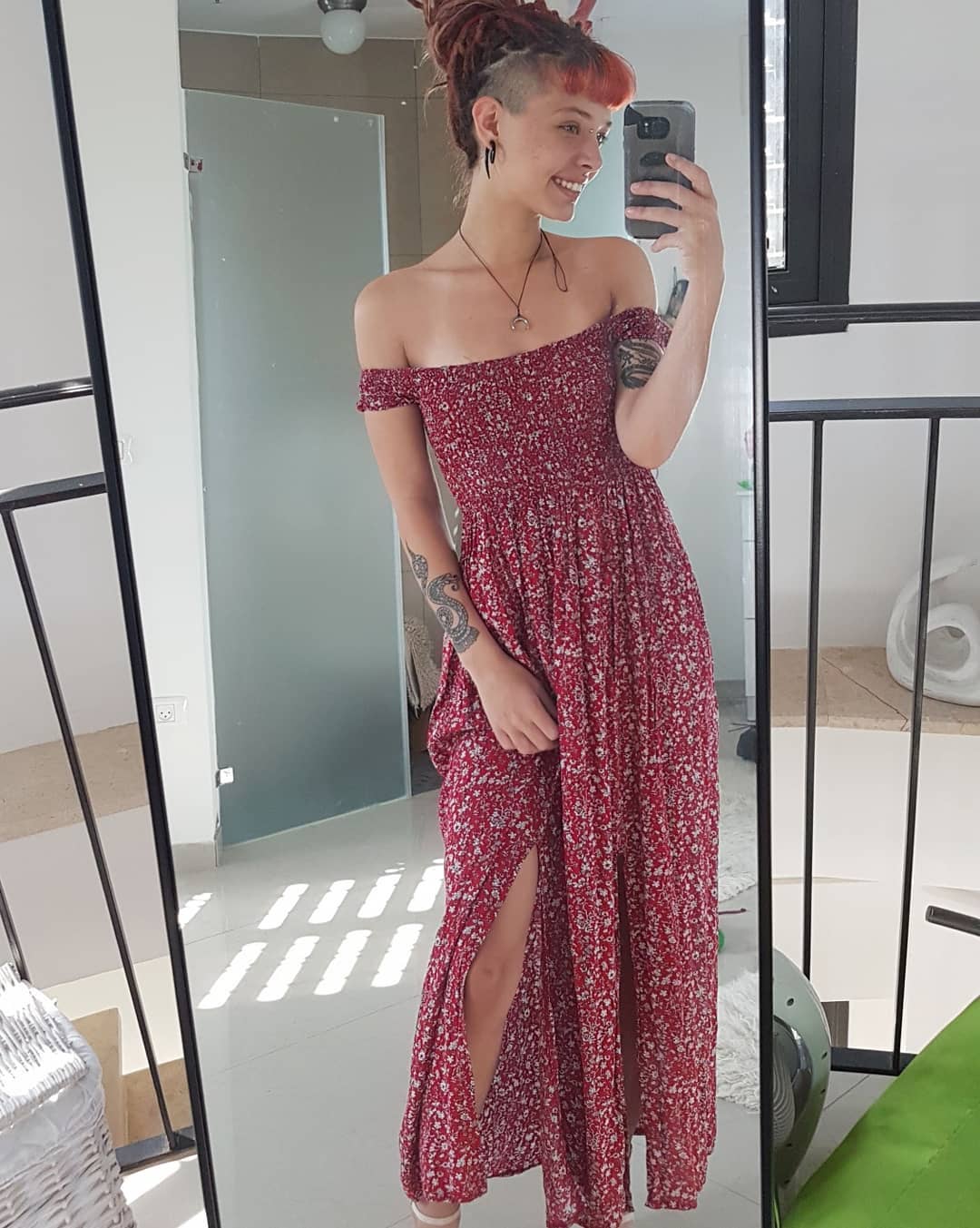 ronyida_ instagram image archive image