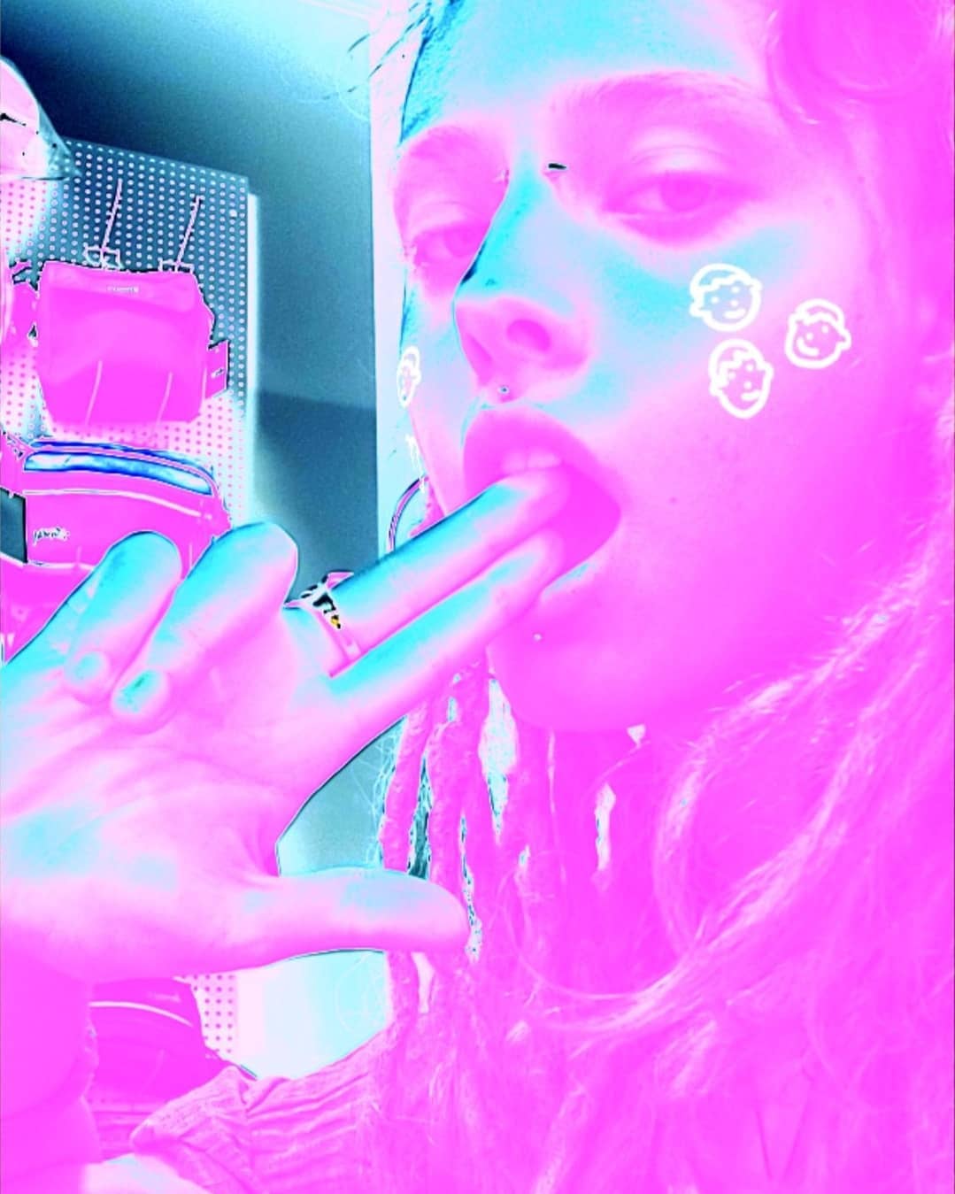 ronyida_ instagram image archive image