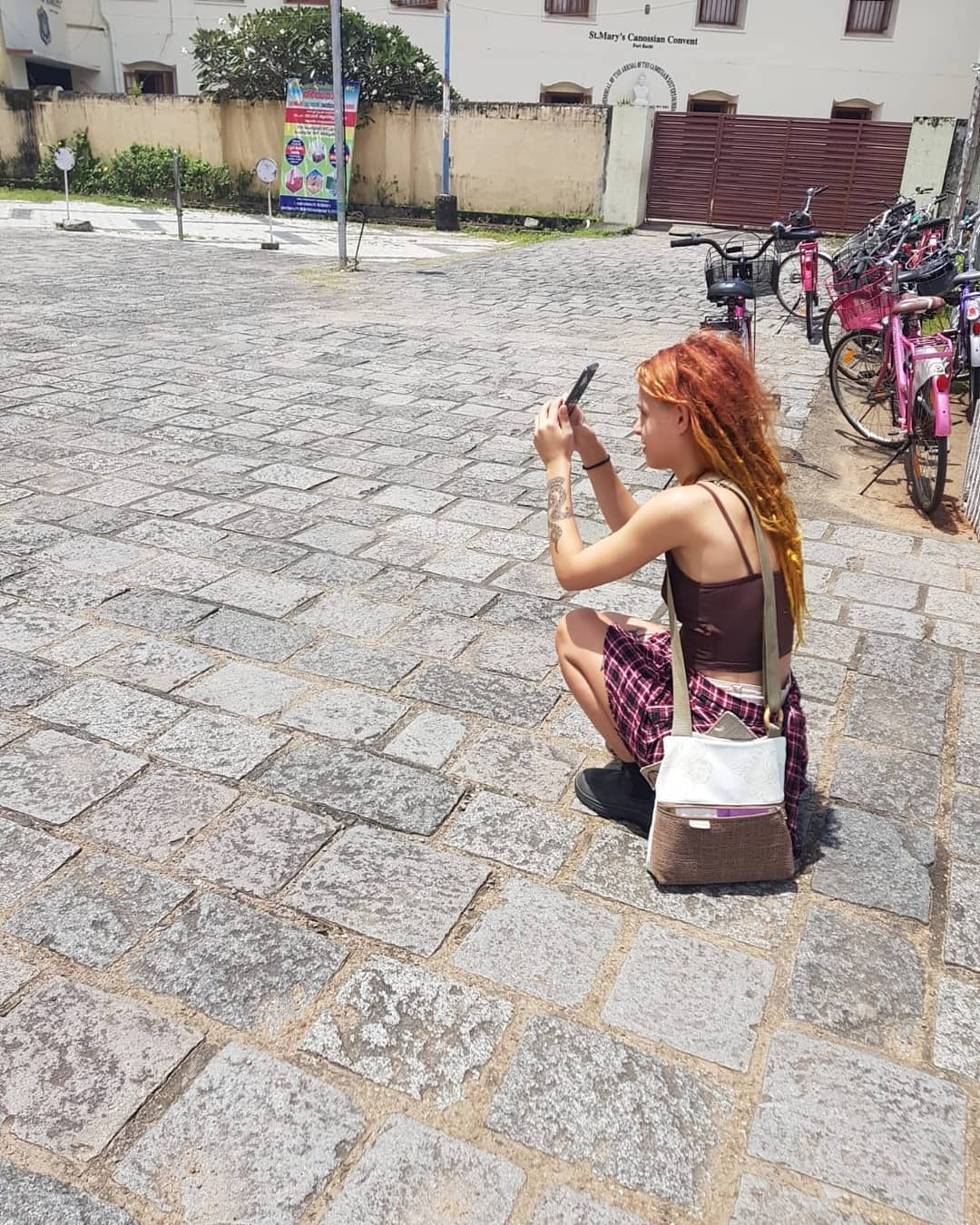 ronyida_ instagram image archive image