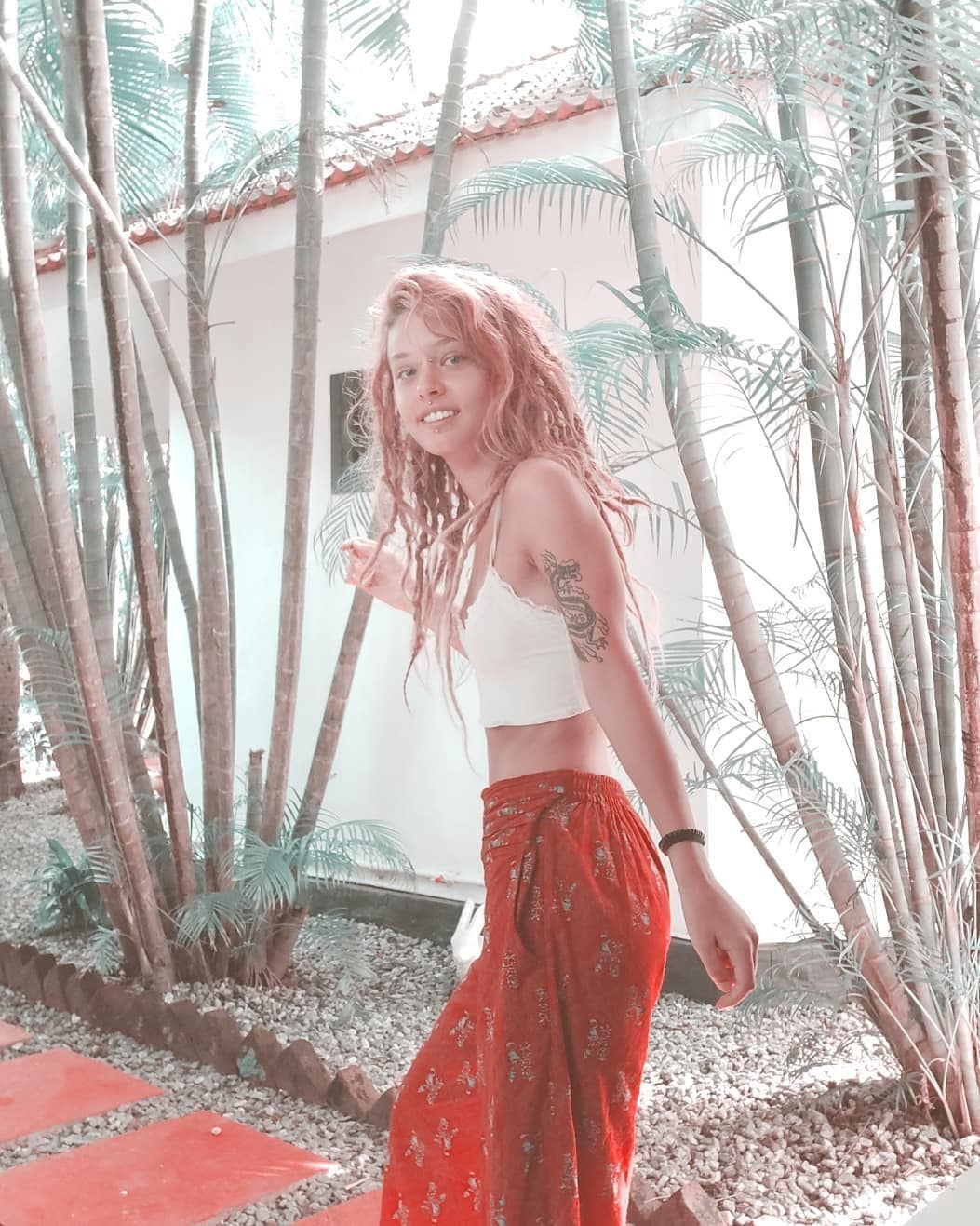 ronyida_ instagram image archive image