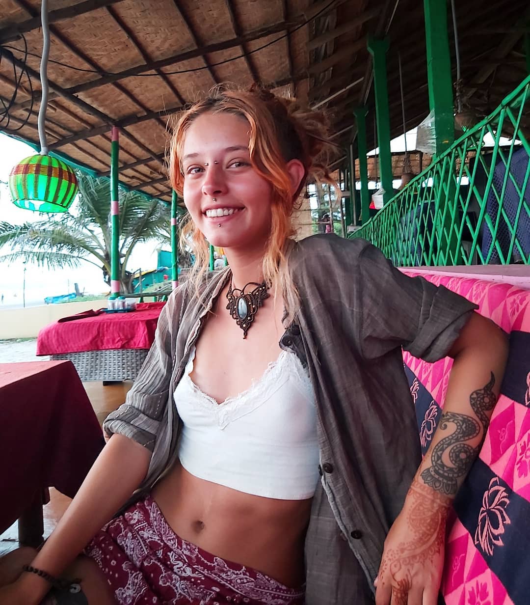 ronyida_ instagram image archive image