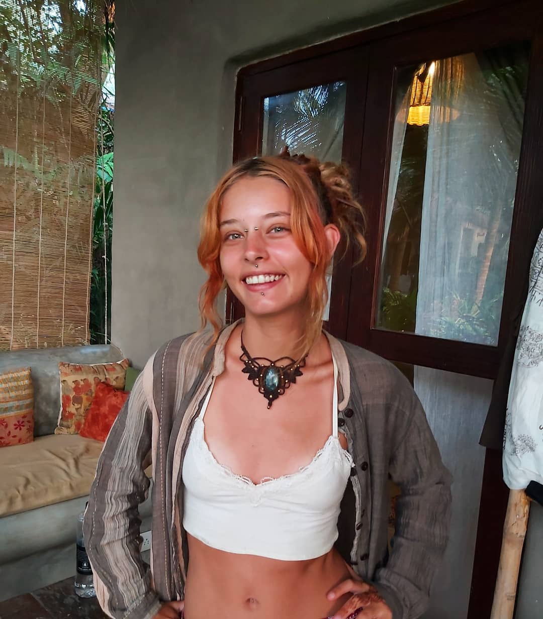 ronyida_ instagram image archive image