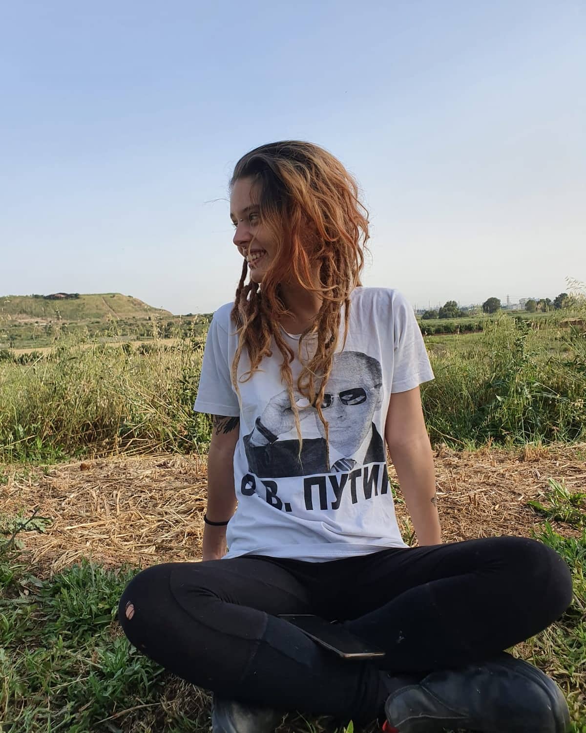 ronyida_ instagram image archive image