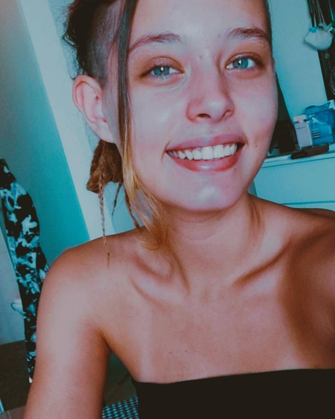 ronyida_ instagram image archive image