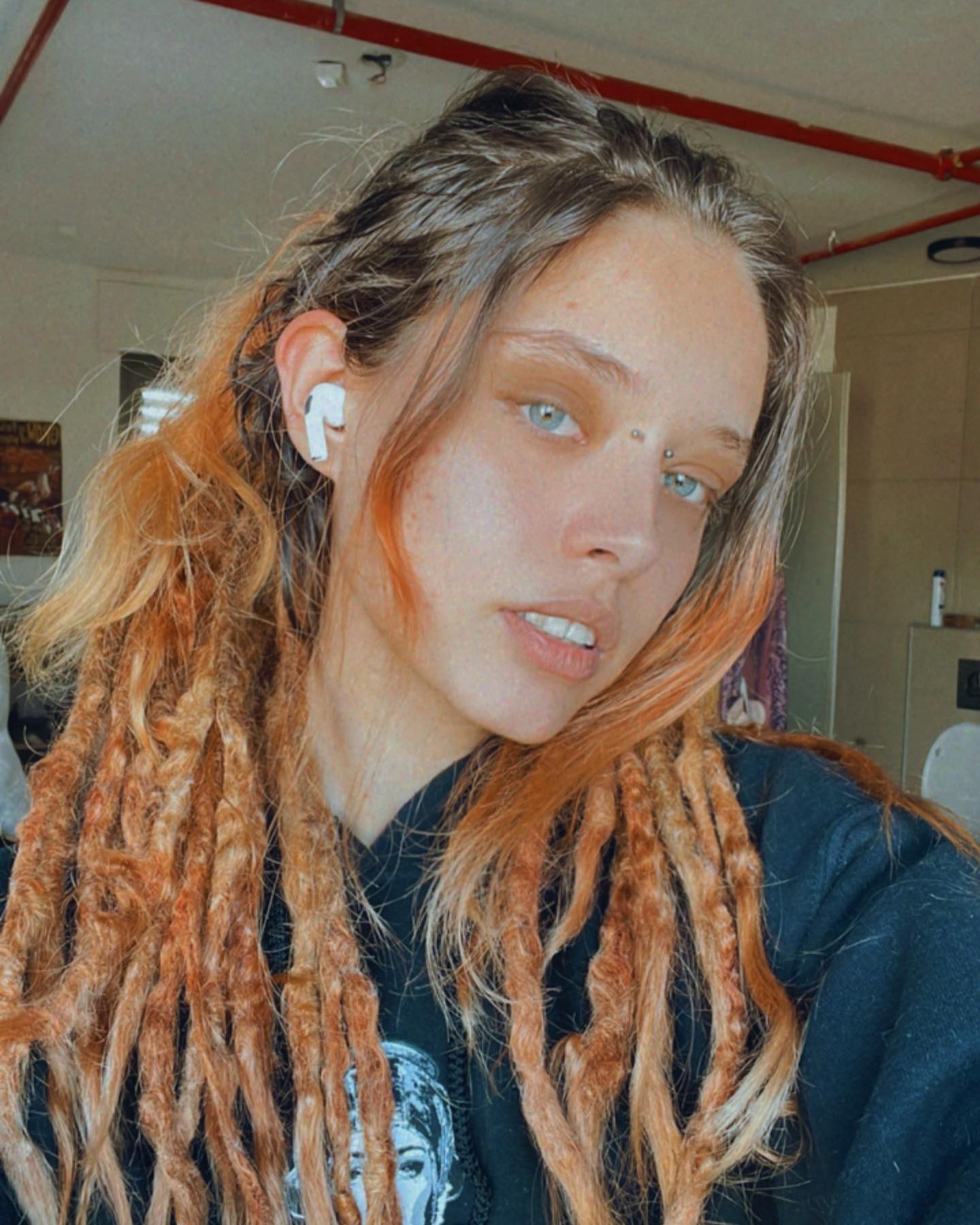 ronyida_ instagram image archive image