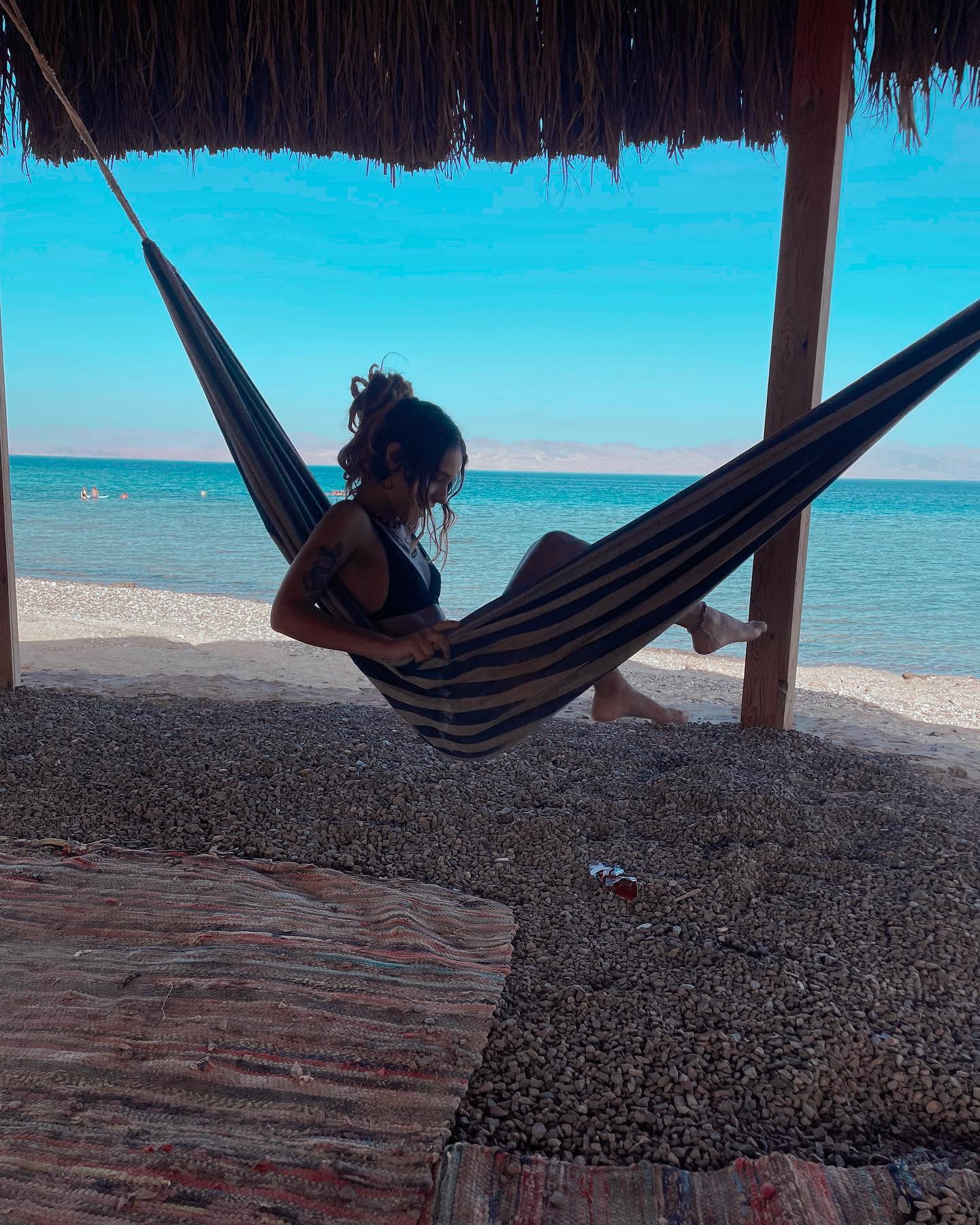 ronyida_ instagram image archive image