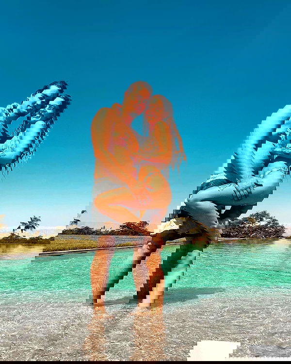 ronyida_ image ~ Altpins