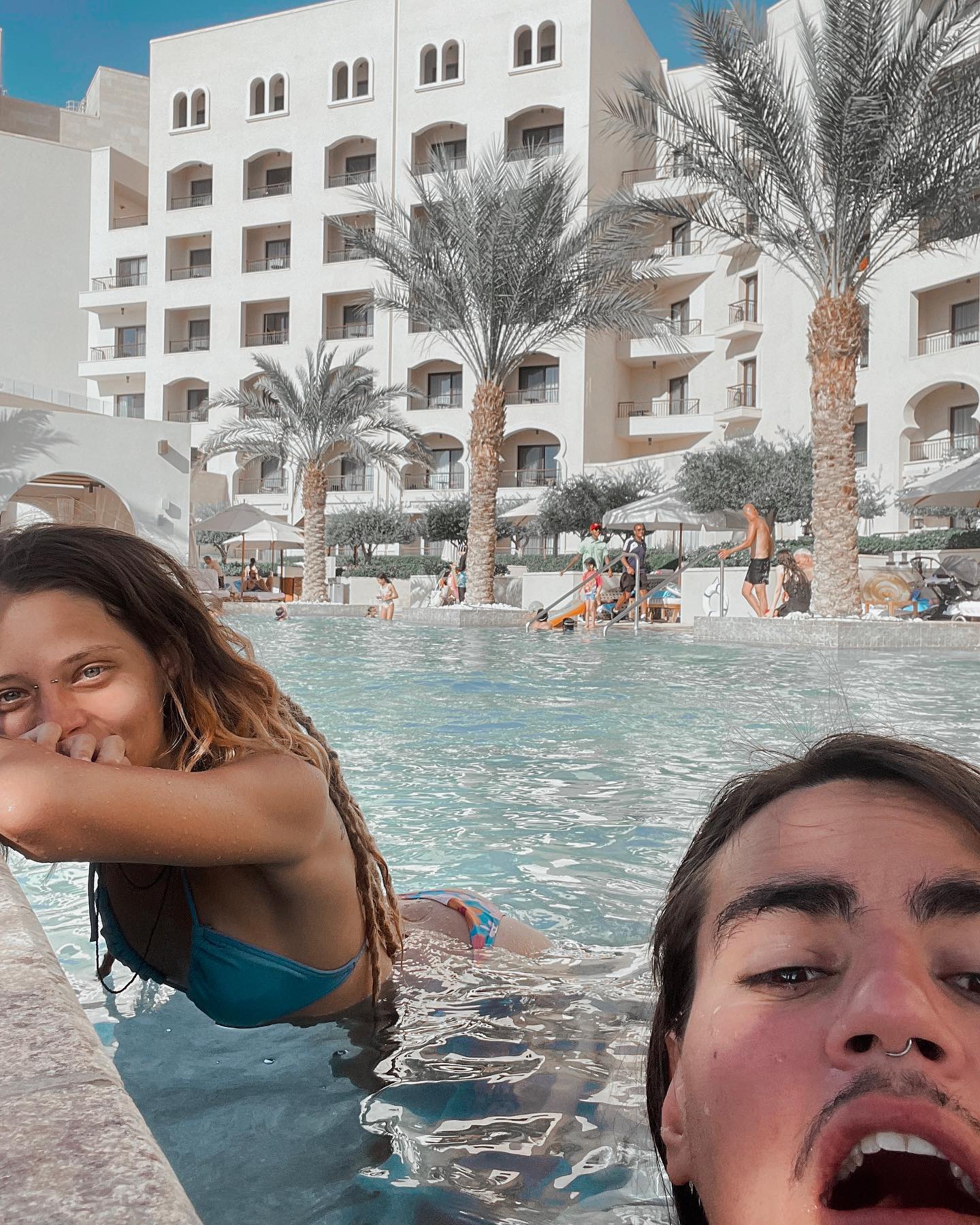 ronyida_ instagram image archive image