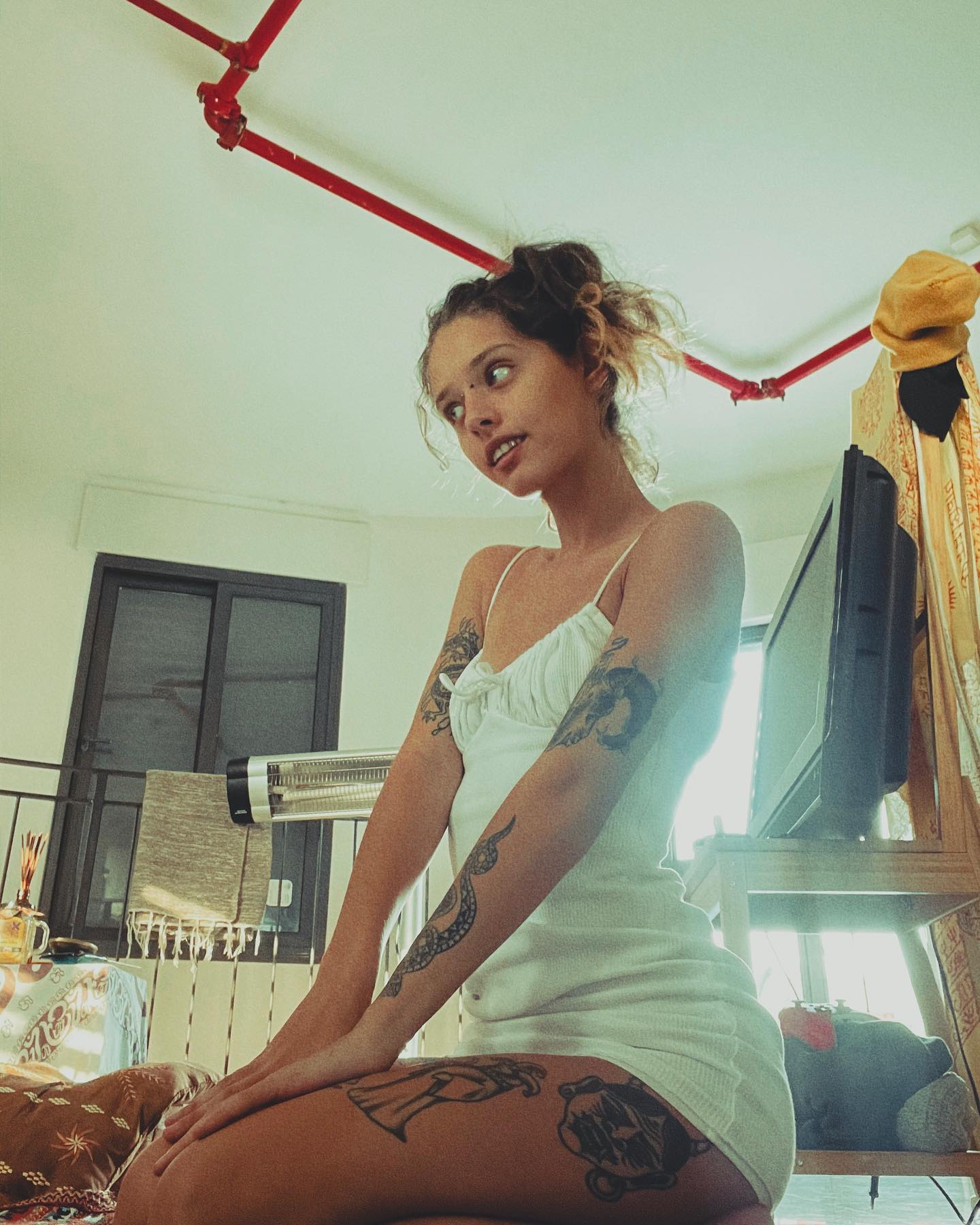 ronyida_ instagram image archive image