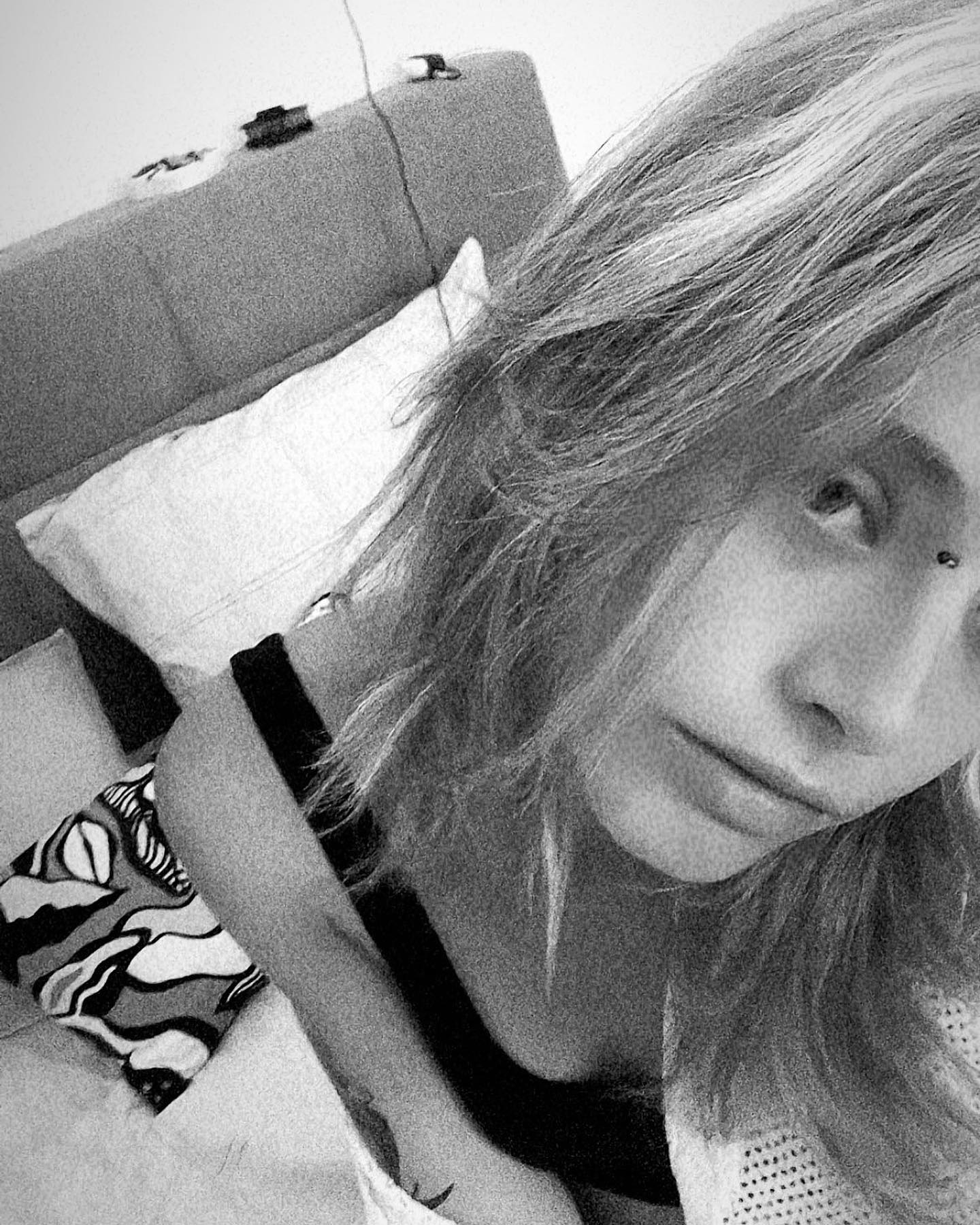 ronyida_ instagram image archive image