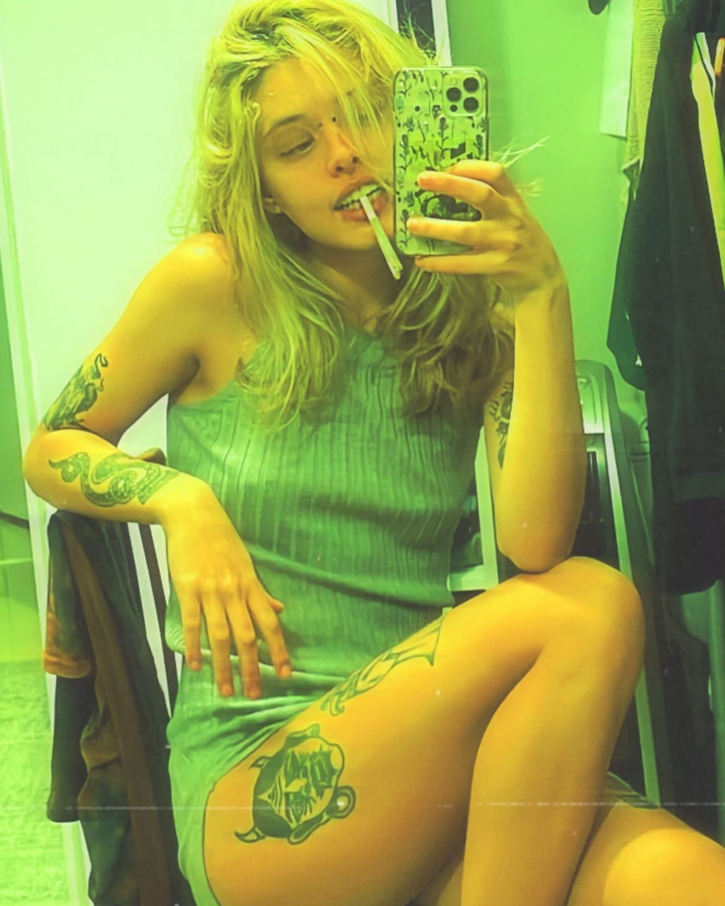 ronyida_ instagram image archive image