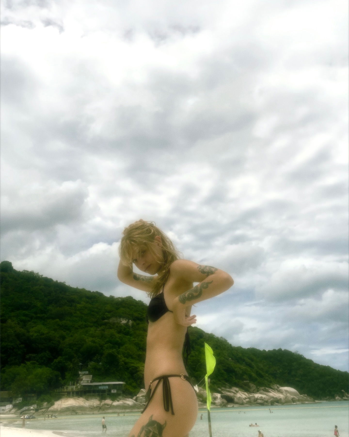 ronyida_ instagram image archive image