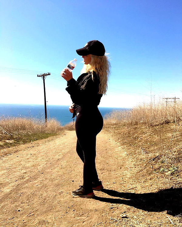 roseasmrofficial instagram image archive image