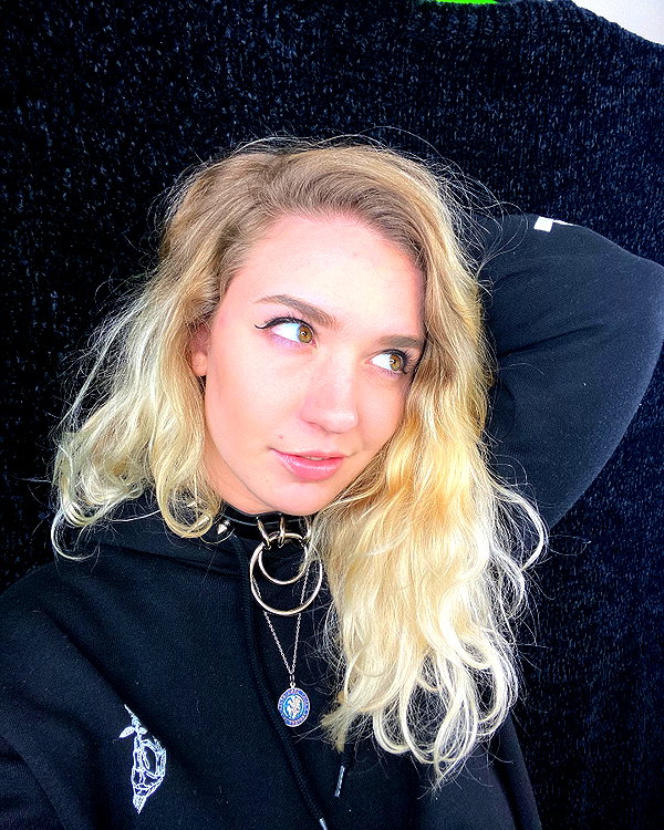 roseasmrofficial instagram image archive image