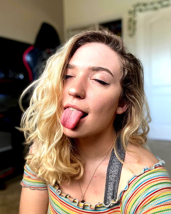 roseasmrofficial instagram image archive image