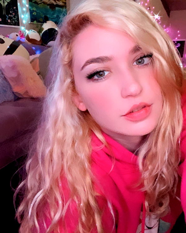 roseasmrofficial instagram image archive image
