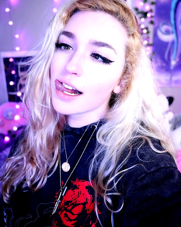 roseasmrofficial instagram image archive image