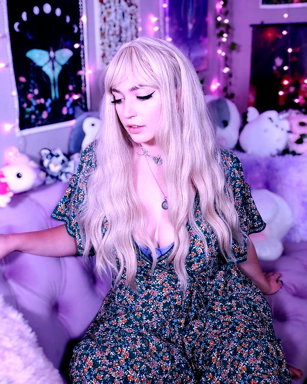 roseasmrofficial instagram image archive image