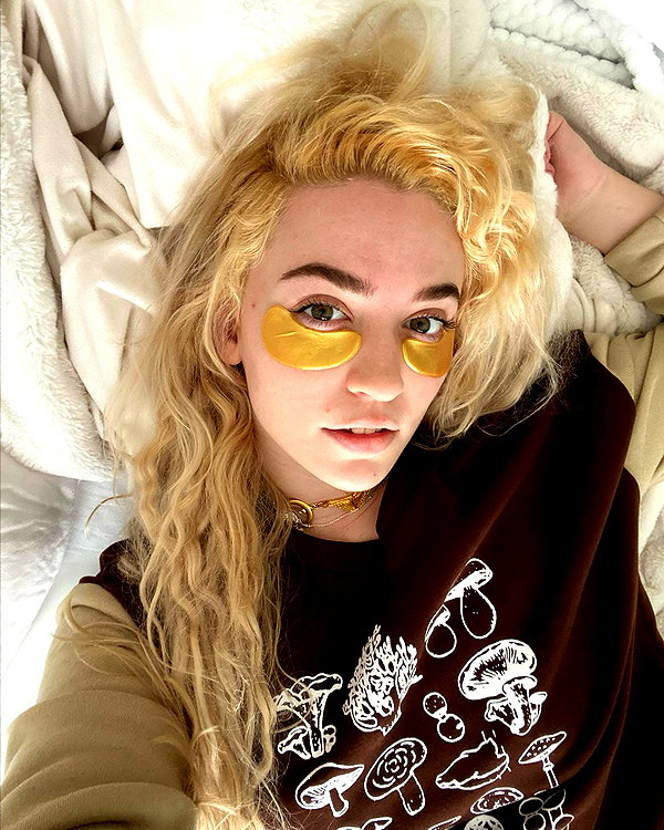 roseasmrofficial instagram image archive image