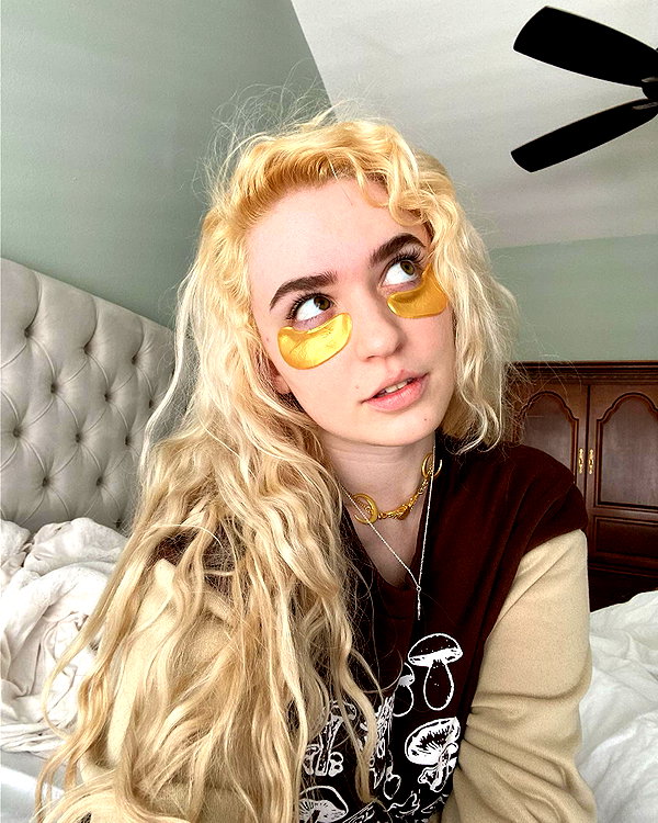 roseasmrofficial instagram image archive image