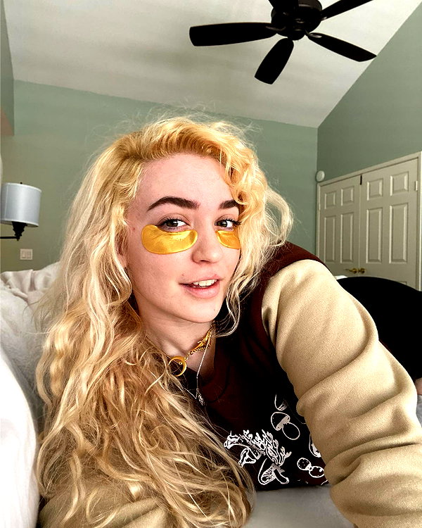 roseasmrofficial instagram image archive image