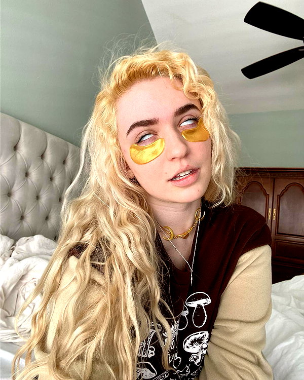 roseasmrofficial instagram image archive image