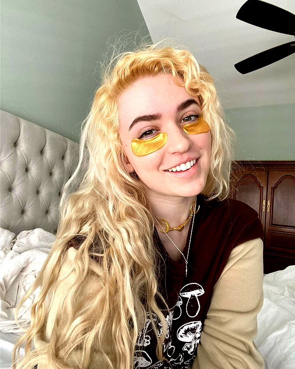 roseasmrofficial instagram image archive image