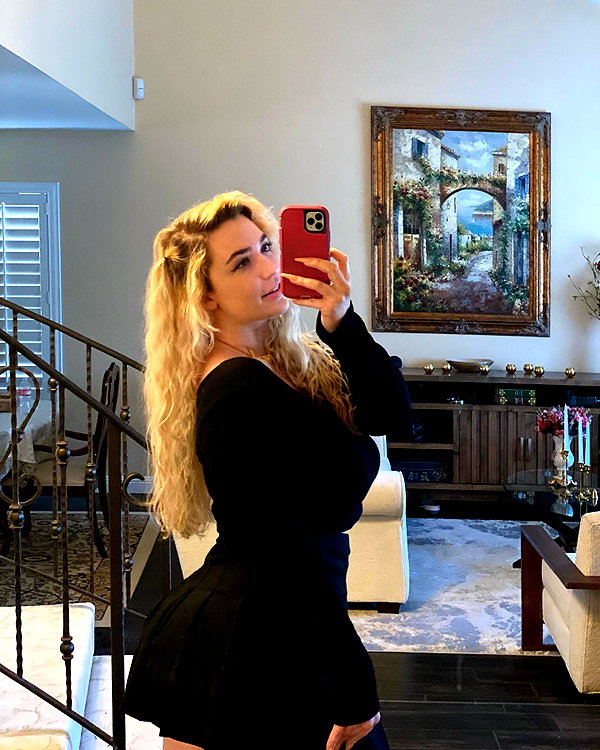 roseasmrofficial instagram image archive image