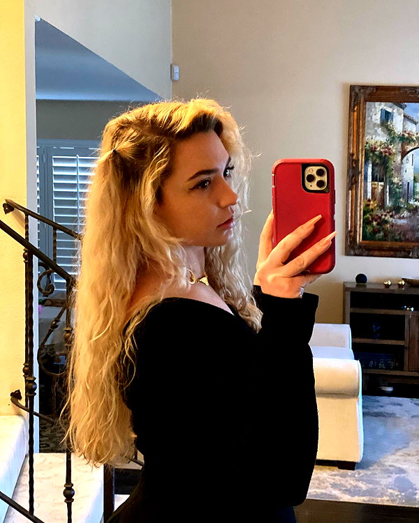 roseasmrofficial instagram image archive image