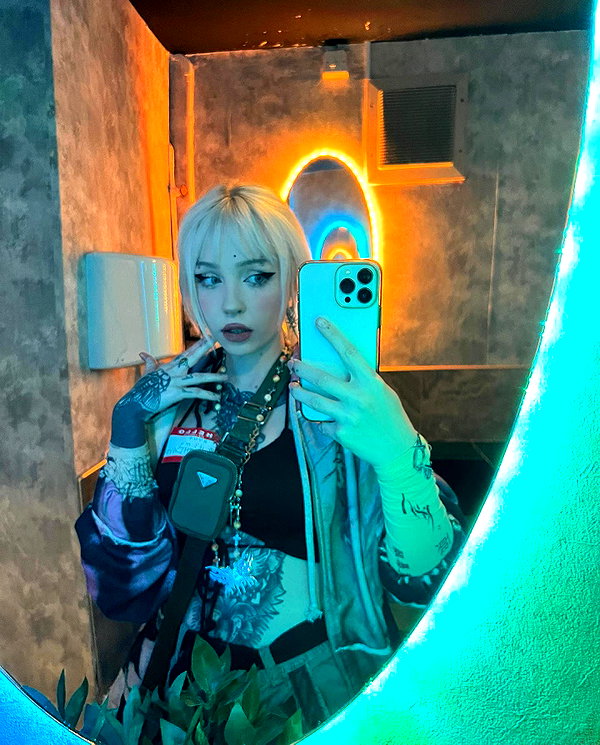 runafangz instagram image archive image