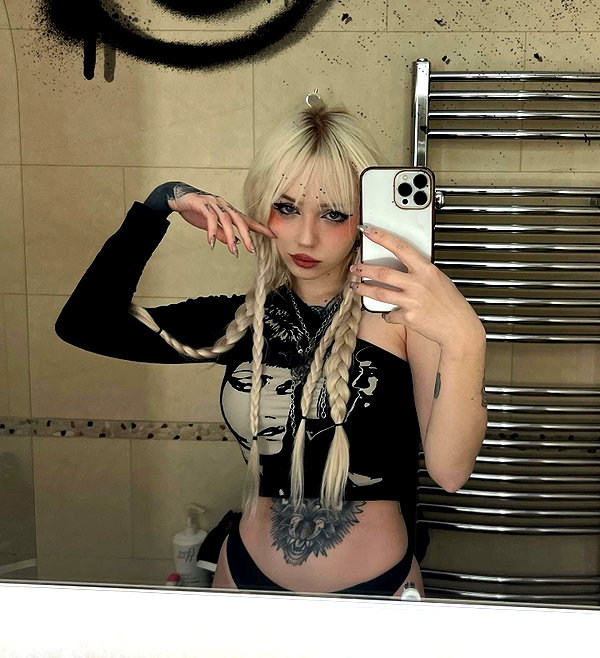 runafangz instagram image archive image