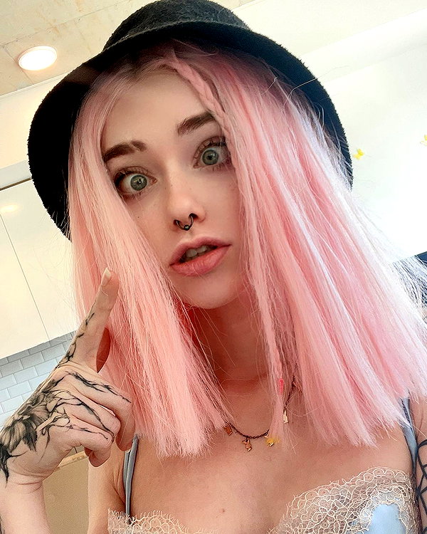 saekkico instagram image archive image