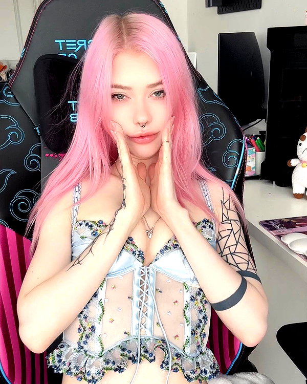saekkico instagram image archive image