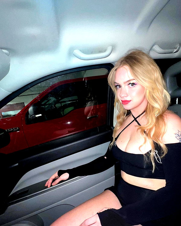 samanthacrosser instagram image archive image