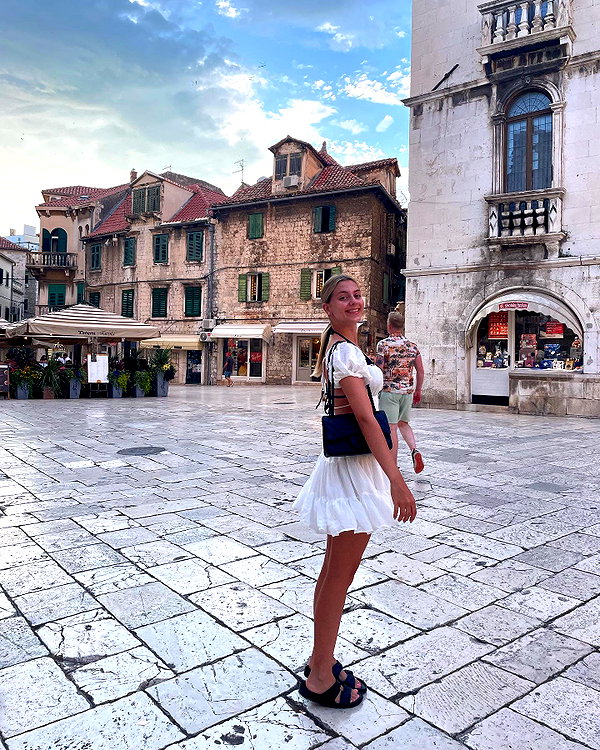 sandrineburgess instagram image archive image