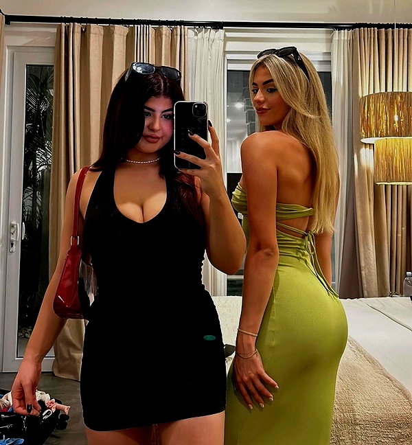 sandrineburgess instagram image archive image