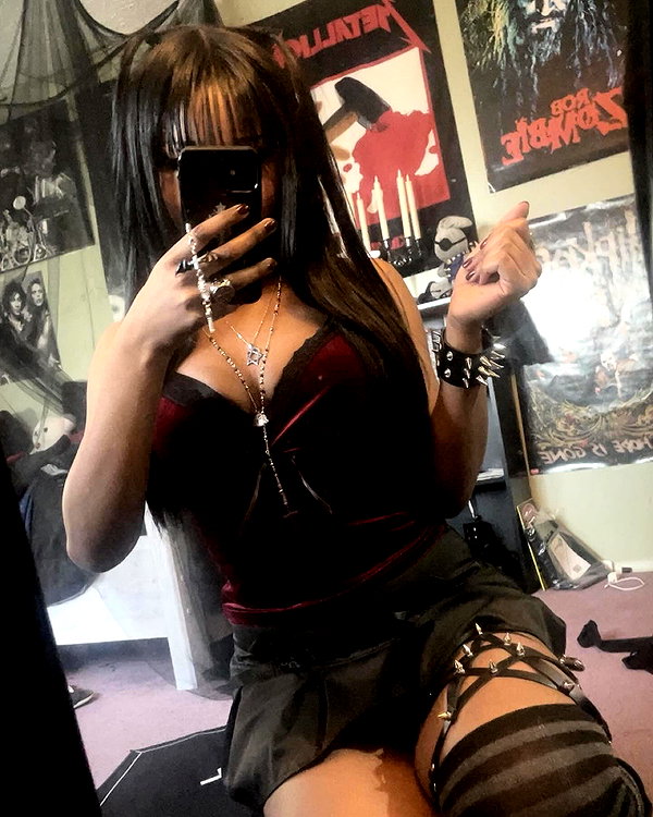 sanguislune instagram image archive image
