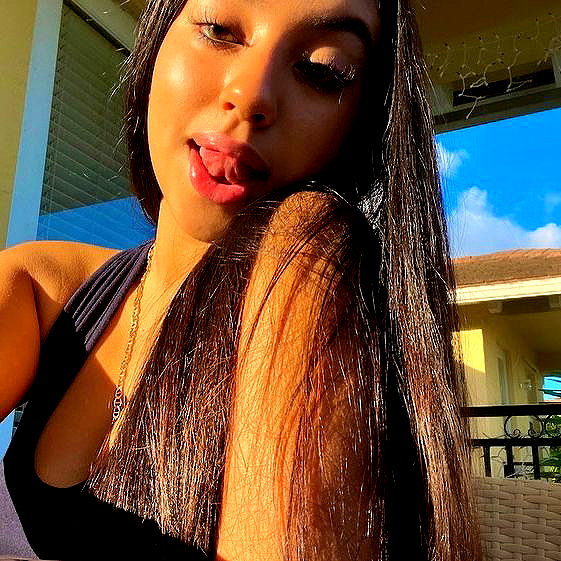 sariixo_ instagram image archive image