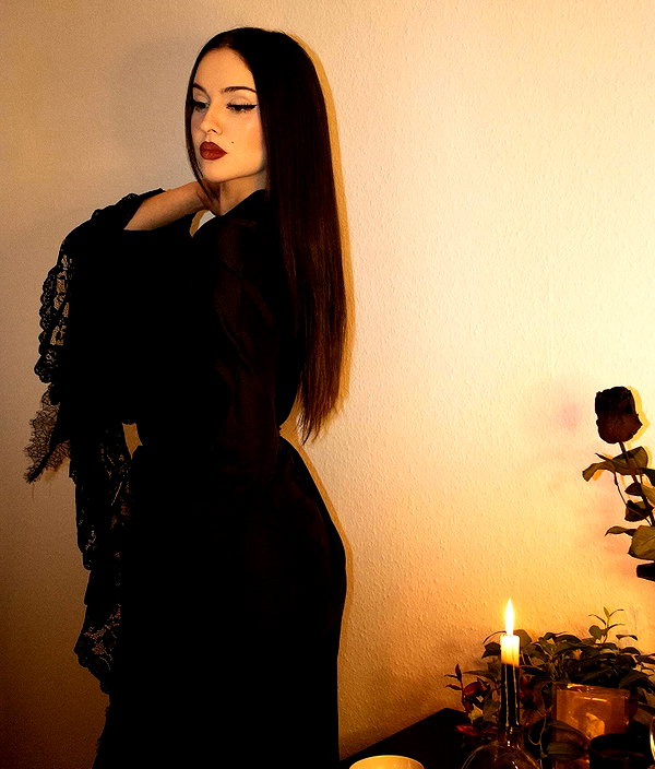 scarlettzofi instagram image archive image