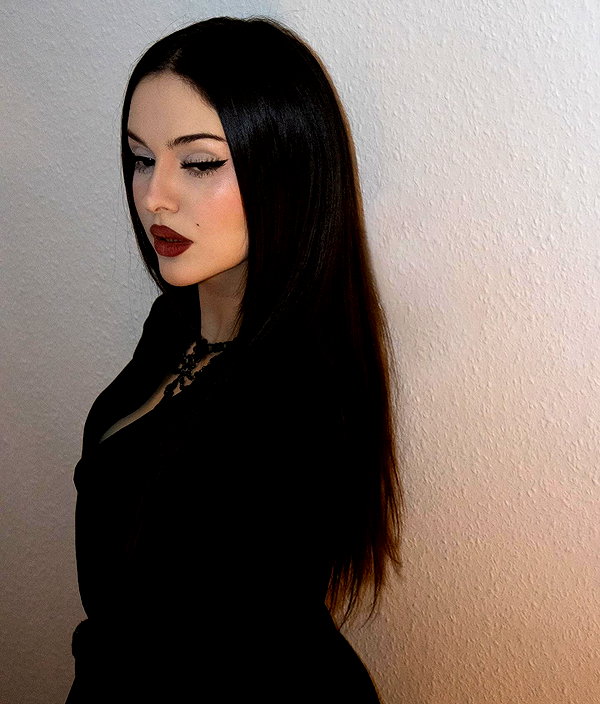scarlettzofi instagram image archive image