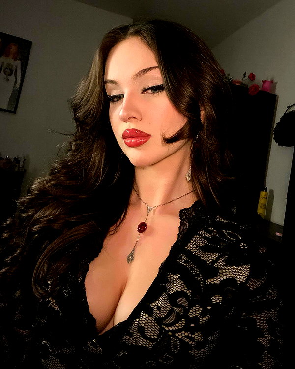 scarlettzofi instagram image archive image