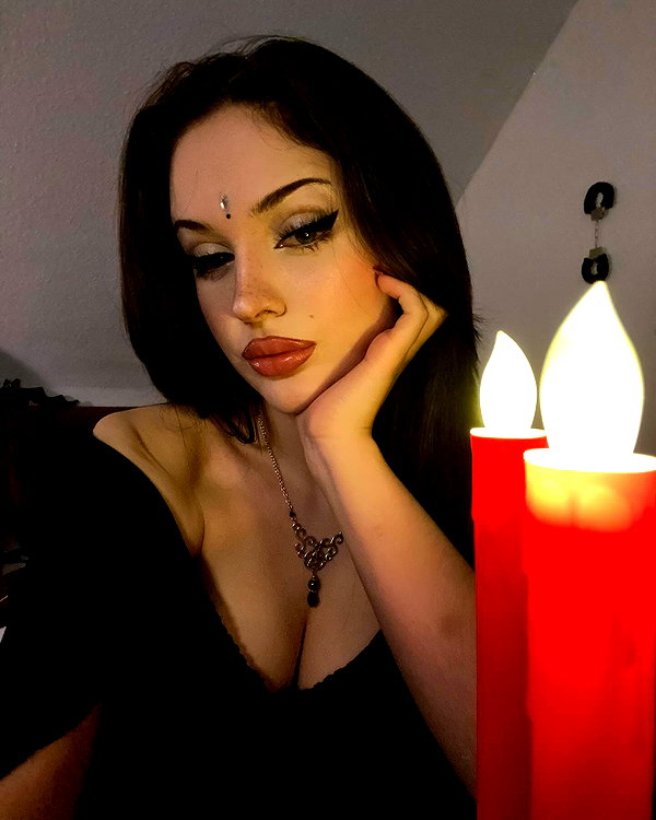 scarlettzofi instagram image archive image