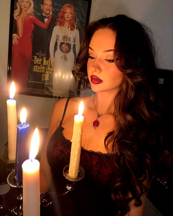scarlettzofi instagram image archive image