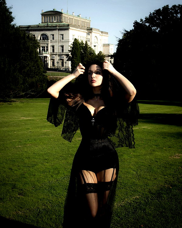 scarlettzofi instagram image archive image